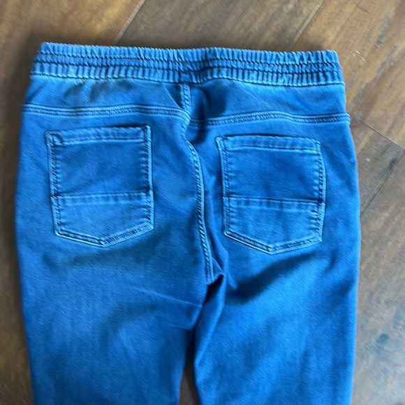 Jeans - Picture 8 of 15